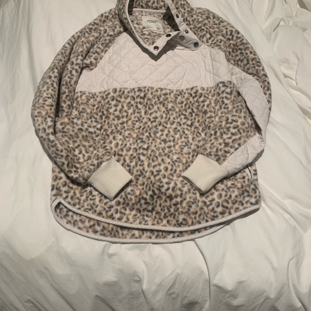 Cheetah pull over - Picture 5 of 7